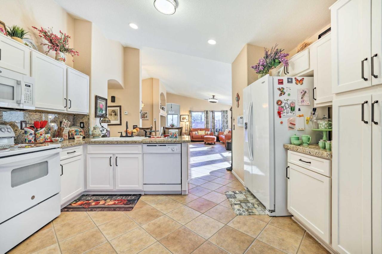 Goodyear Vacation Rental With Pool, Close To Hikes! Liberty Екстериор снимка